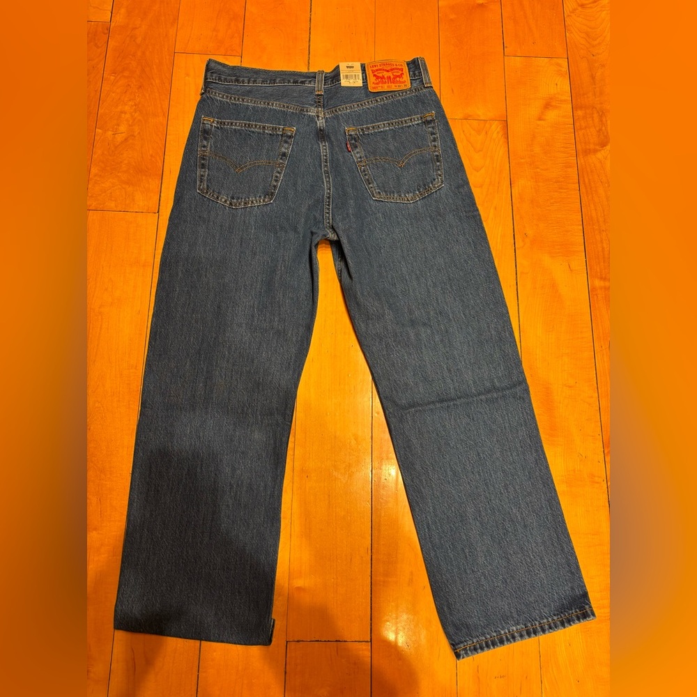 NWT Levi’s blue jeans!